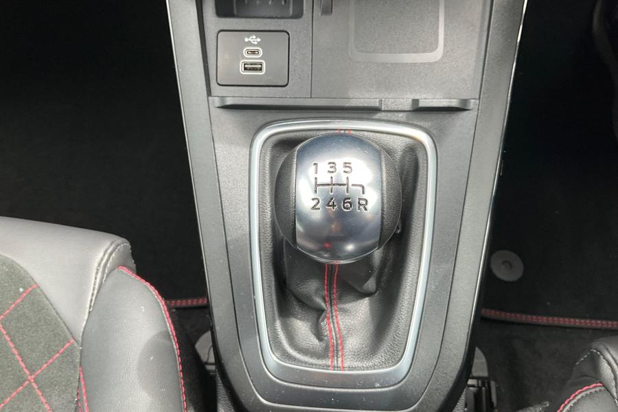Ford PUMA Photo autoimg-00d9e047b7ad03152c7921f03f7e00802e257f3f.jpg