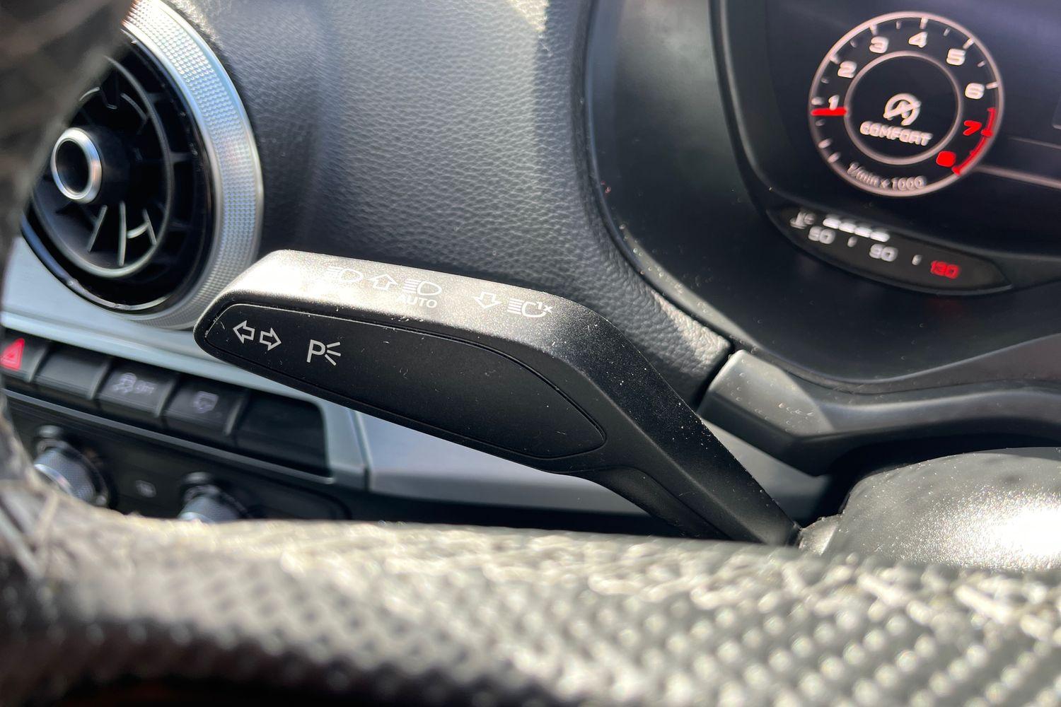 Audi Q2 Photo 13