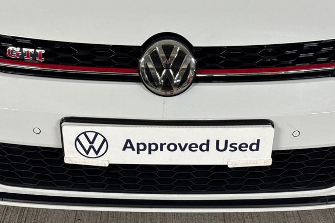 VOLKSWAGEN Golf Photo 39
