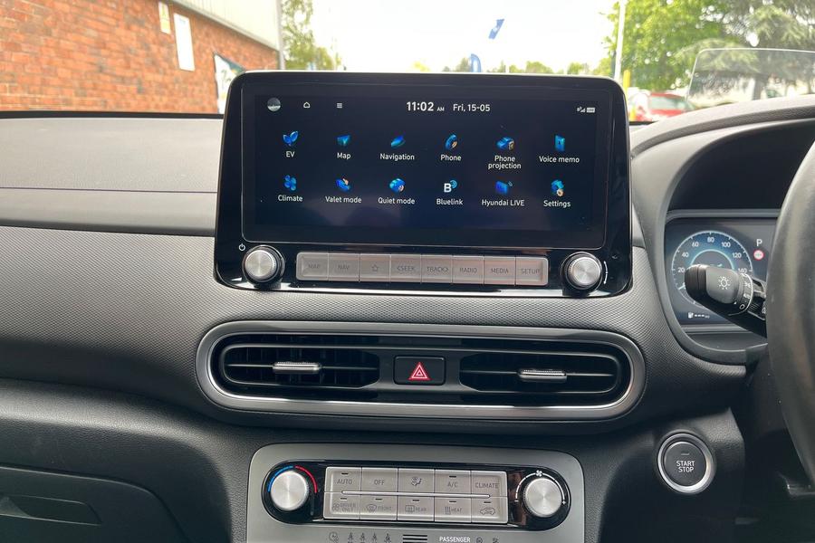 Hyundai KONA Photo autoimg-00dd8c4cc2fa51e2a492bf439b41a1fa8f4ff1cb.jpg