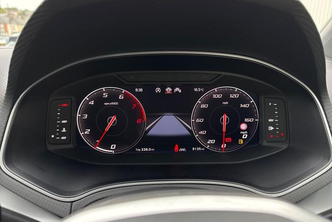 SEAT Arona Photo 15