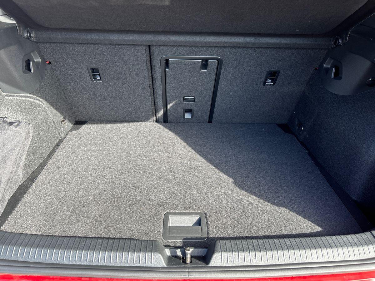 Volkswagen Golf Photo autoimg-00ded891fa8b9c177fe237517fc8695fda5b18cb.jpg