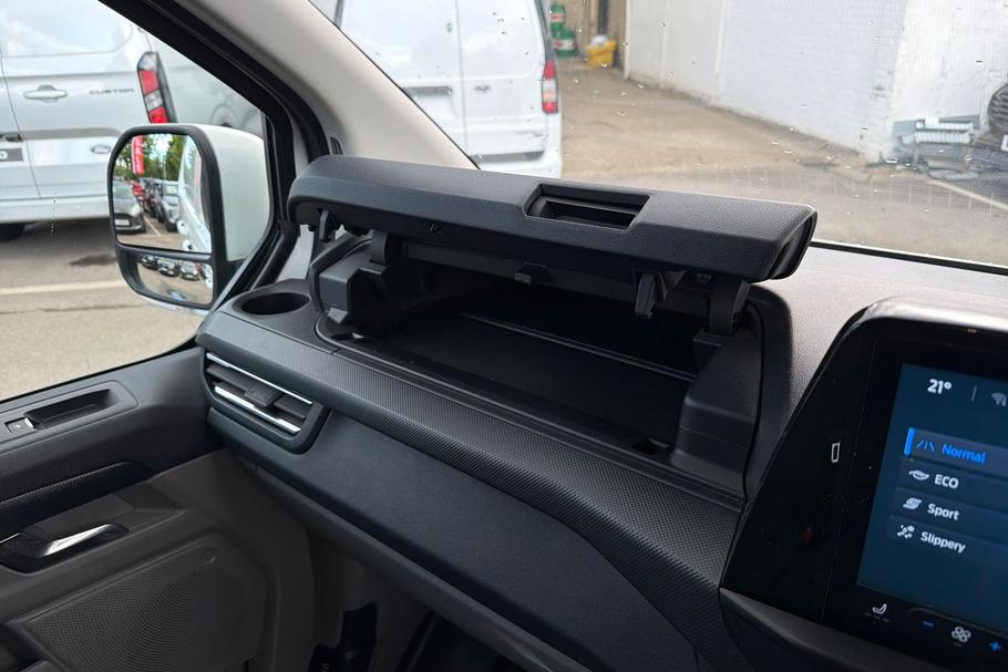 Used Ford TRANSIT CUSTOM DS24GVK 36
