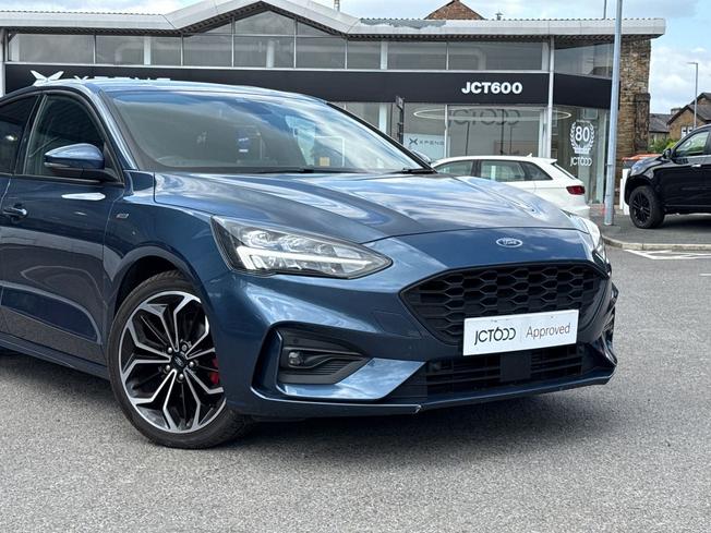 FORD Focus Photo 23