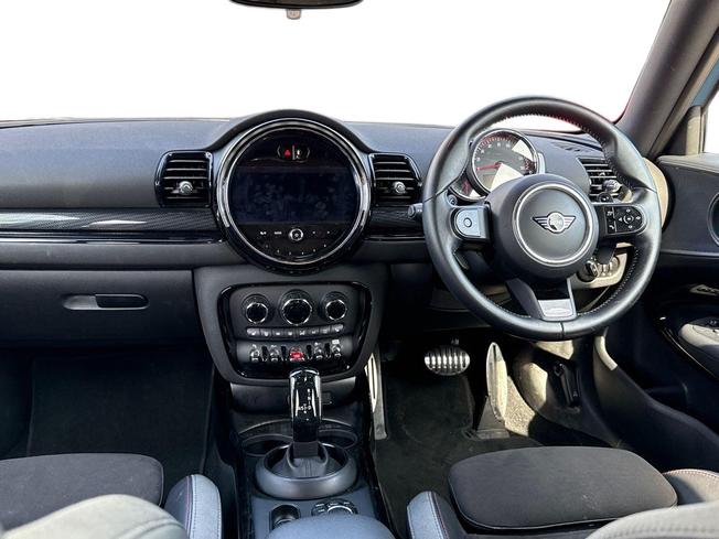 MINI Clubman Photo 11