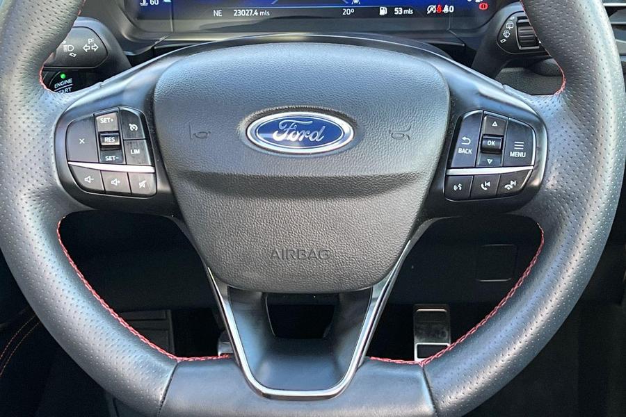 Ford KUGA Photo autoimg-00ec0121890e1816d87503d7feeae18abae79837.jpg