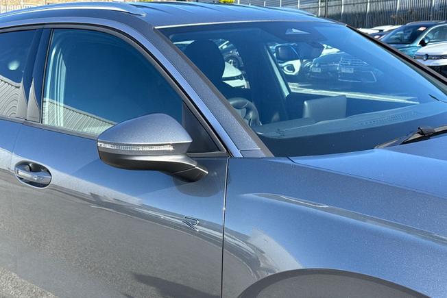VOLKSWAGEN T-Roc Photo 20
