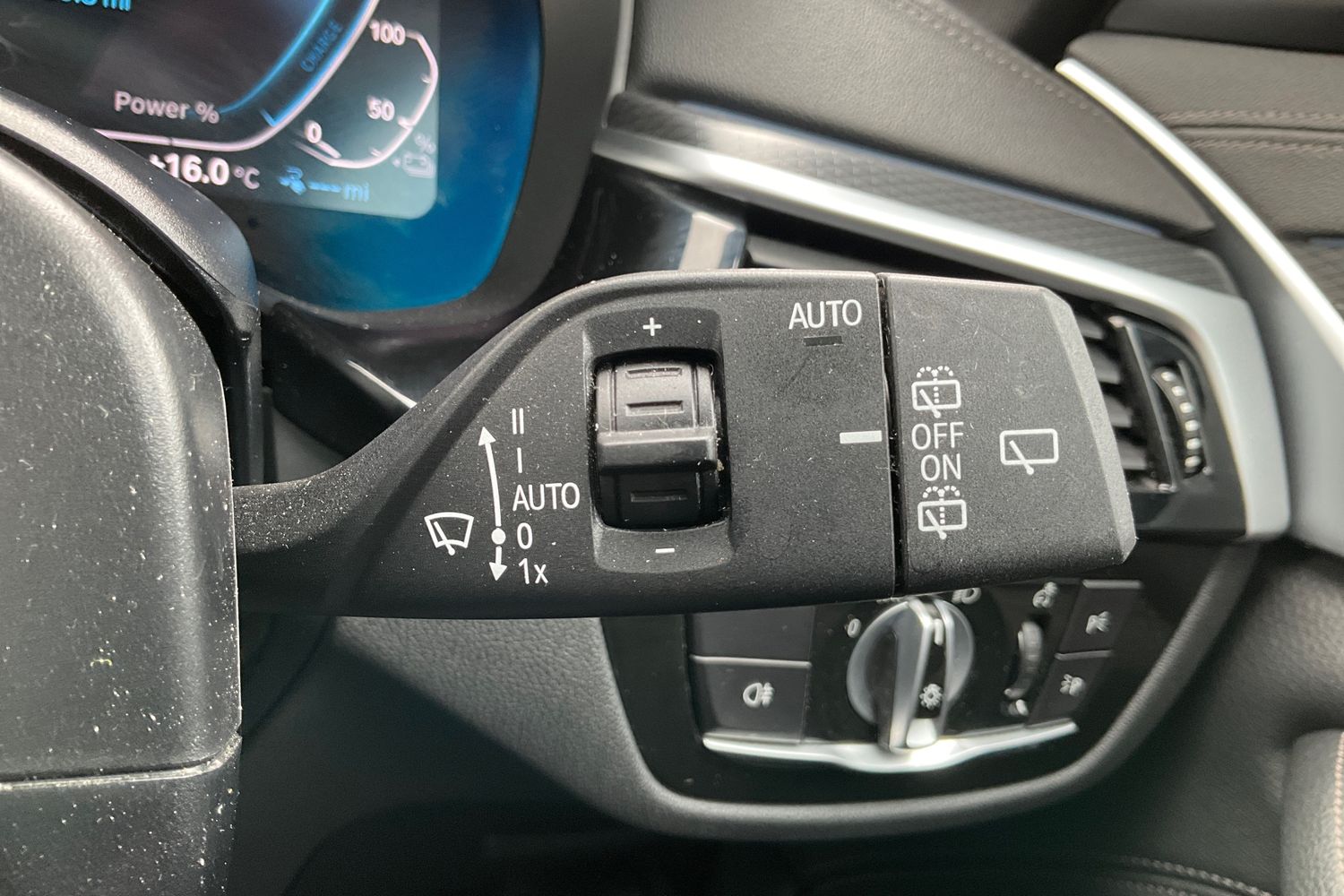 BMW 5 SERIES Photo 14