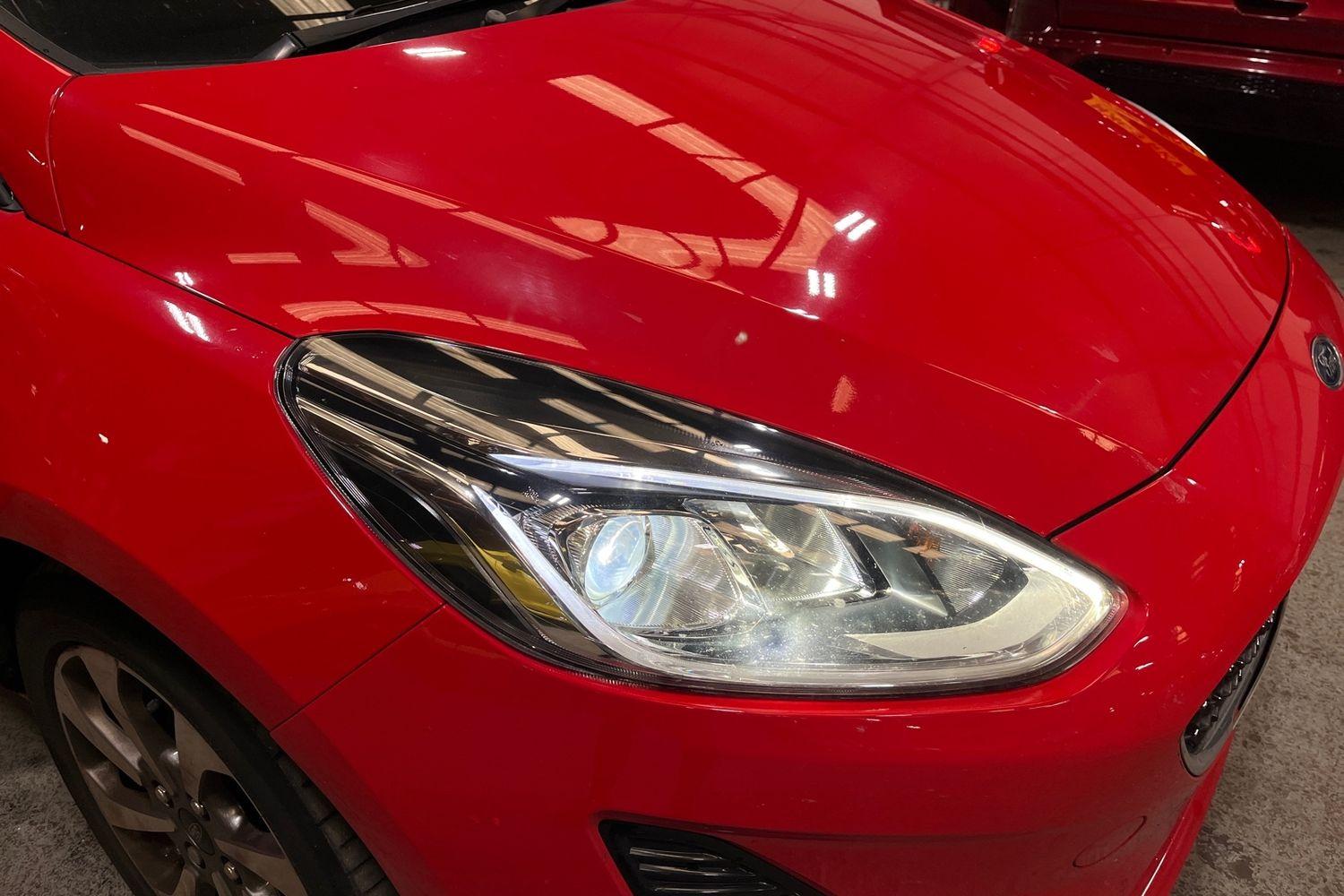 Ford FIESTA Photo 22