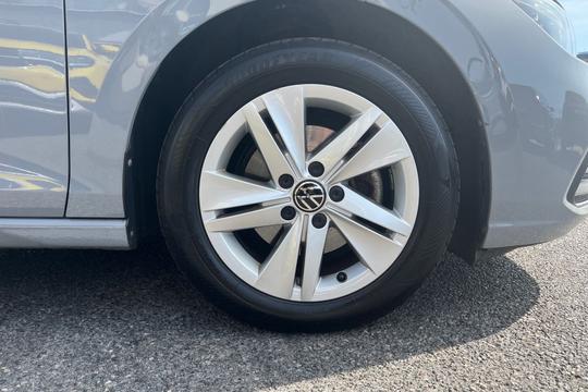 Volkswagen Golf Photo autoimg-00f357f7ec3133cc3682b443710d10ce4497ed41.jpg
