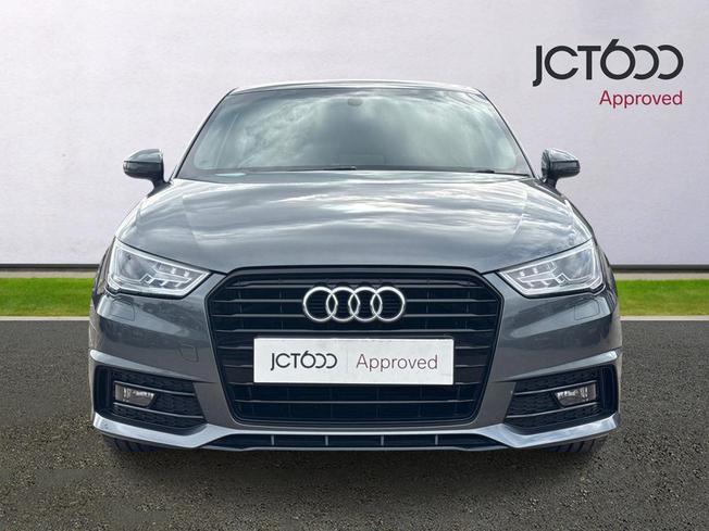 AUDI A1 Photo 8