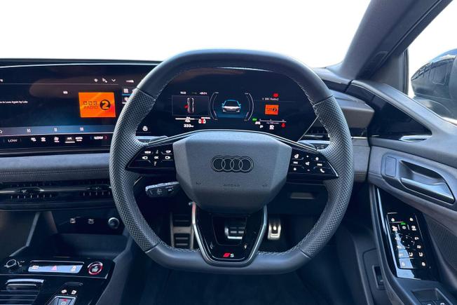 AUDI A6 e-tron Avant Photo 11