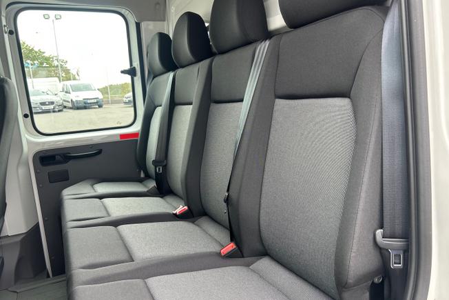 Volkswagen Crafter Photo 9