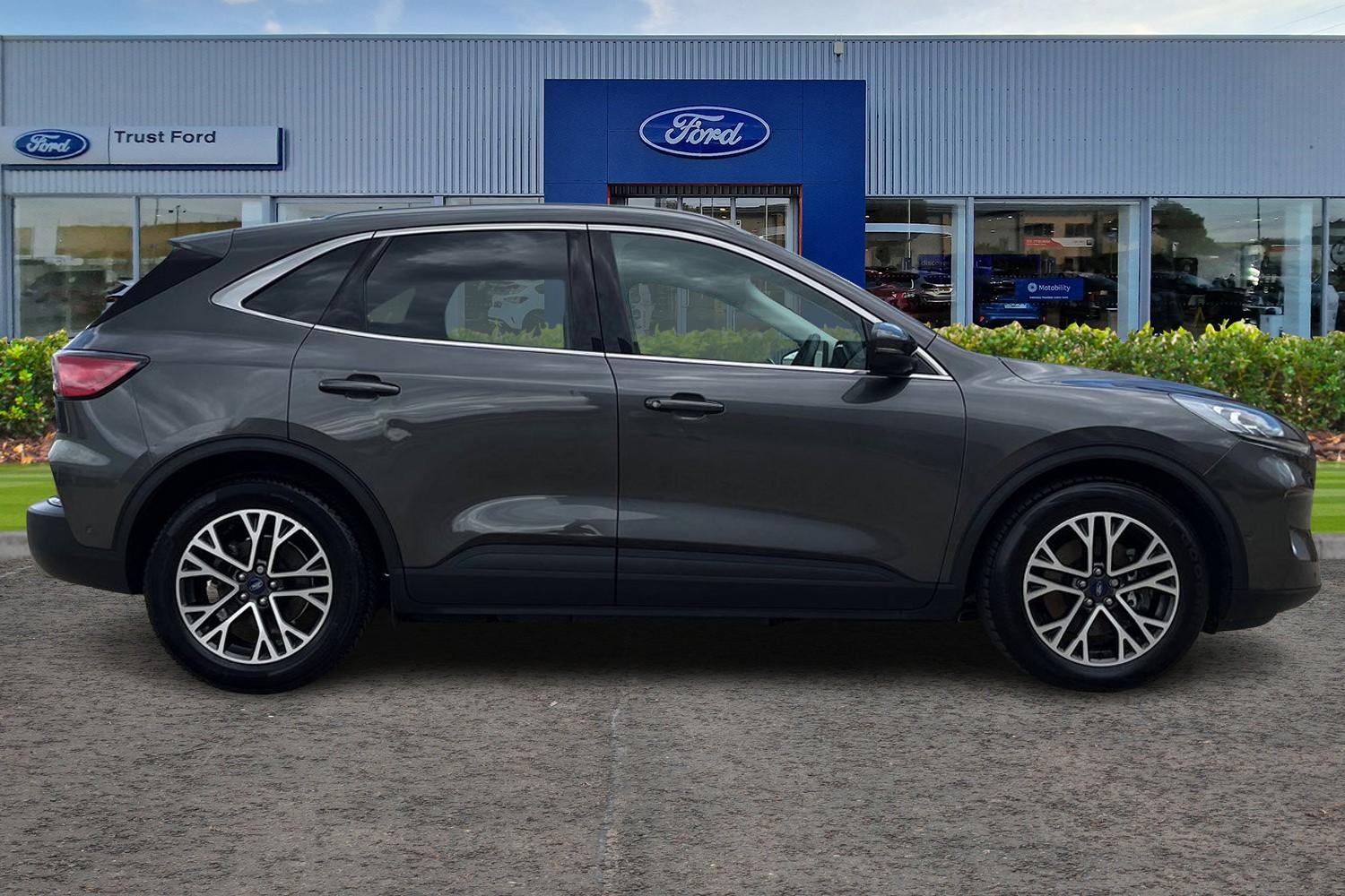 Ford Kuga Photo 2