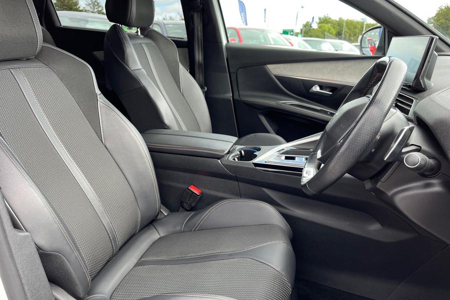 Peugeot 5008 Photo autoimg-00fae6d11855b3baa882ad15e55724786b8f353c.jpg