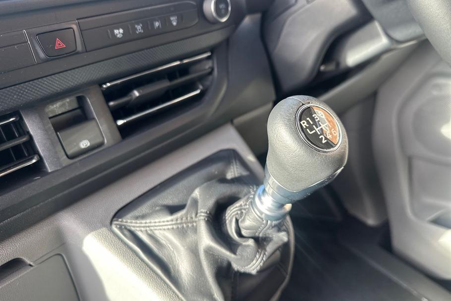 Used FORD TRANSIT CUSTOM WR75MWU 16