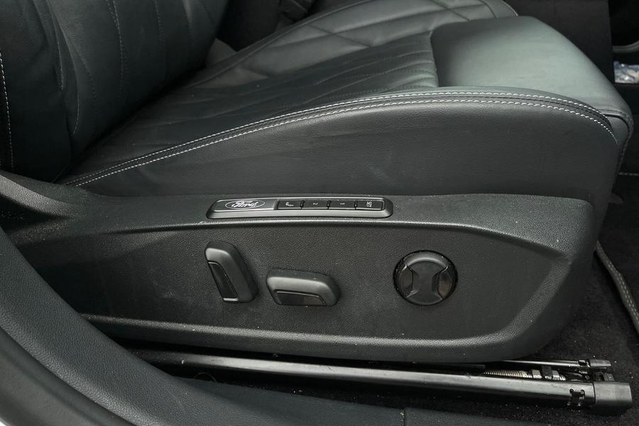 Ford Explorer Photo autoimg-0100dbfd85fe7eccd1ecaf56b5b47b7b2eb6e733.jpg