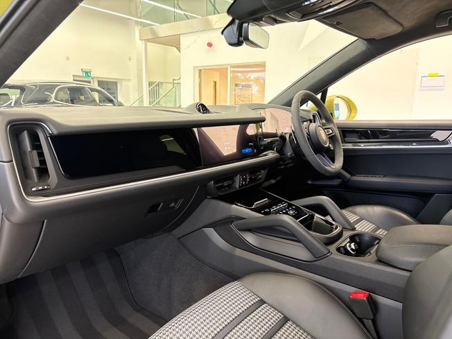 PORSCHE Cayenne Photo 13