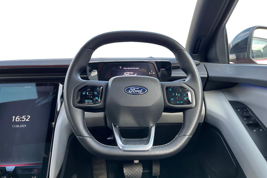 Ford Explorer Photo autoimg-01083c6a7f89f675399e25e98151f9bcc5354c3f.jpg