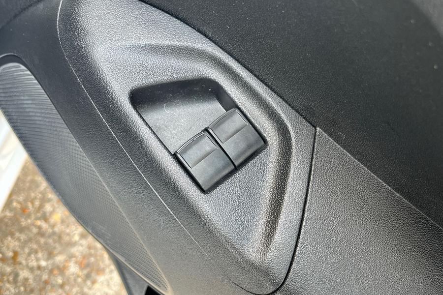 Toyota AYGO Photo autoimg-010b2d5fe79072a4dabc2f508a3711a133980335.jpg
