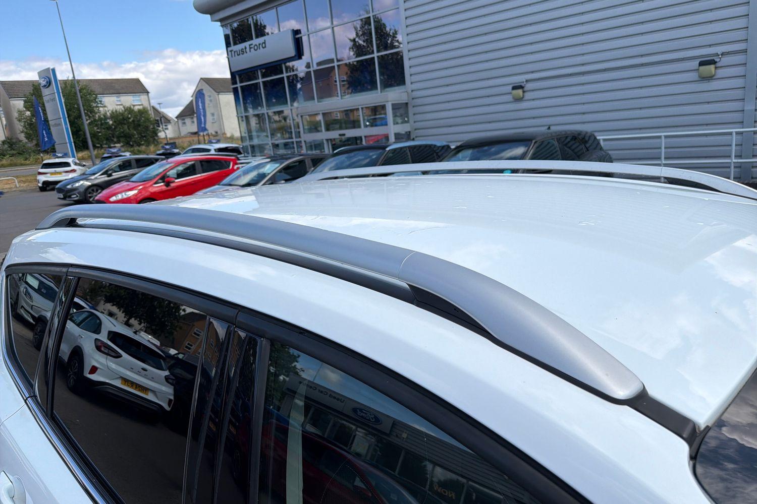 Ford KUGA Photo 29
