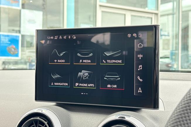 AUDI Q2 Photo 13
