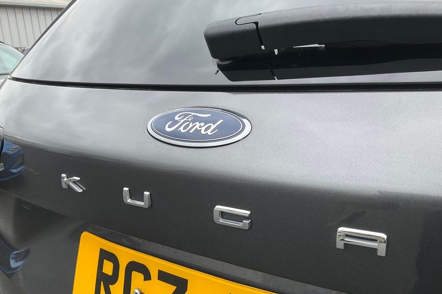 Ford KUGA Photo autoimg-0111e73a84fffe791a71c5d9f3f25cdf43a33d2e.jpg