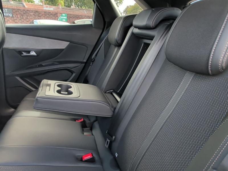 Used Peugeot 3008 EJ23VAX 38