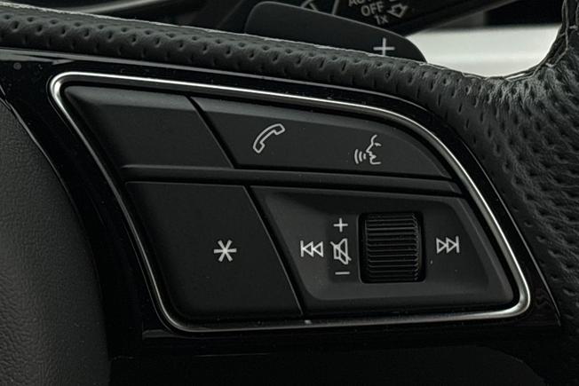 AUDI A4 Avant Photo 17
