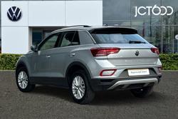 Volkswagen T-Roc Photo 3