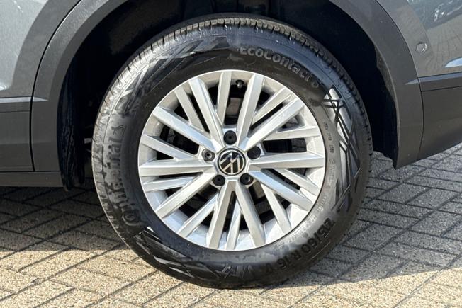 VOLKSWAGEN T-Roc Photo 23
