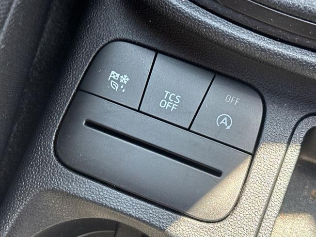 FORD Fiesta Photo 26