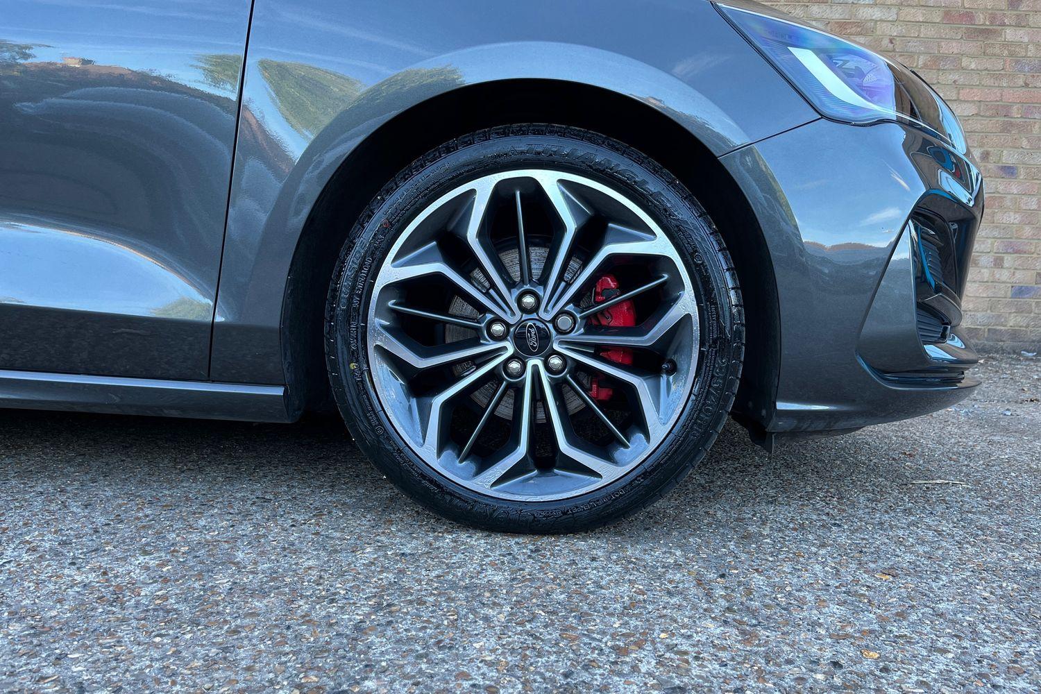 Ford FOCUS Photo 7