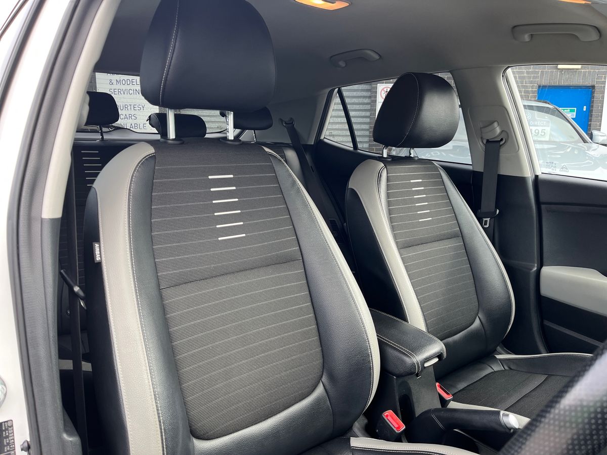 Kia Stonic Photo 24