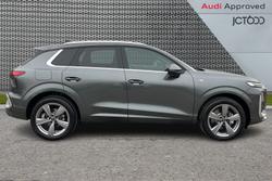 AUDI Q3 Photo 4