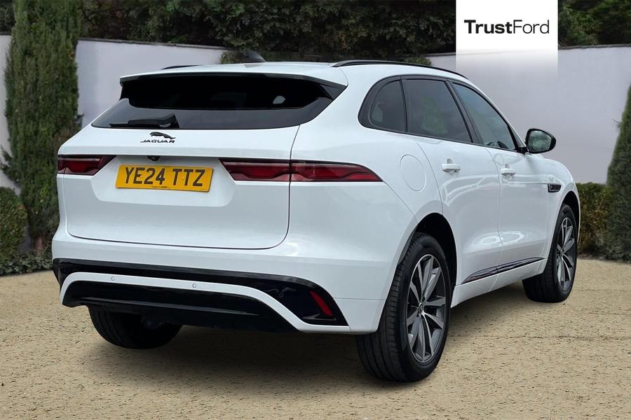 Jaguar F-PACE Photo autoimg-01203d2361262d2ec8c36f833cfac072ddb8ea27.jpg