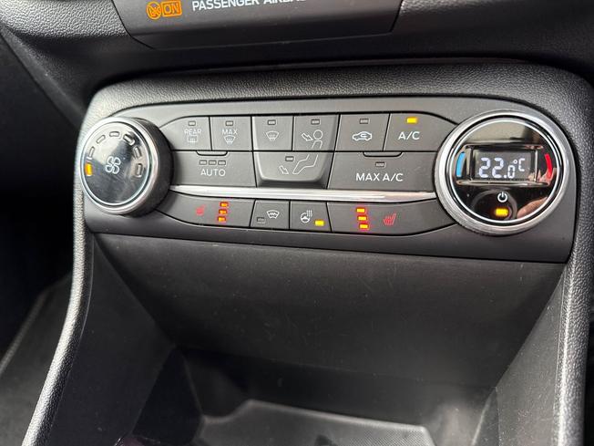 FORD Fiesta Photo 38