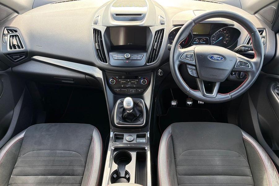 Ford KUGA Photo autoimg-0121871a4dbebed463e22bc4dd9b593aa56a7e51.jpg