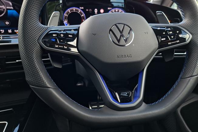 Volkswagen Golf Photo 30