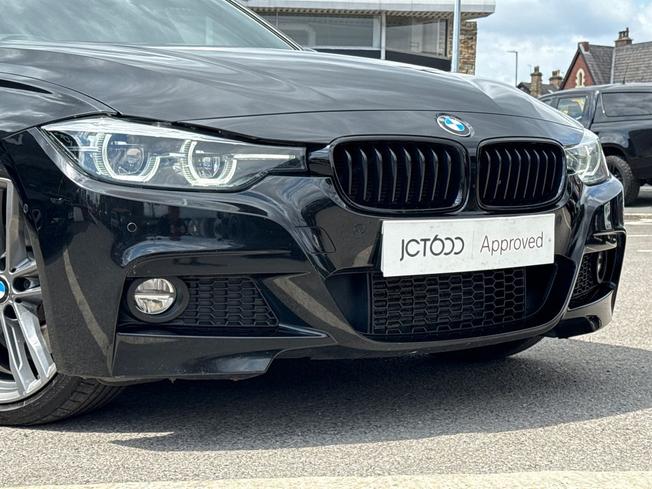 BMW 3 Series Photo 23