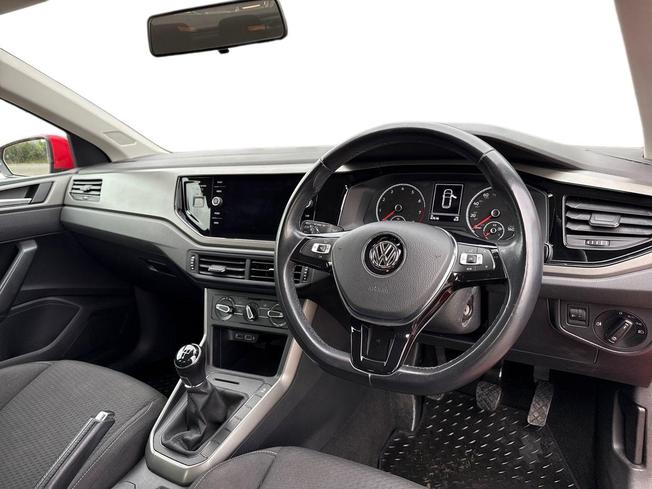 VOLKSWAGEN Polo Photo 6