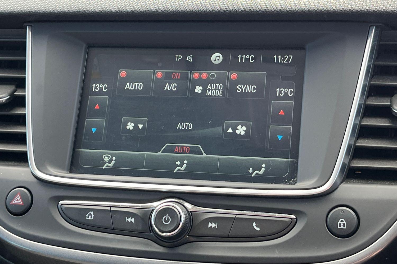 Vauxhall CROSSLAND X Photo 34
