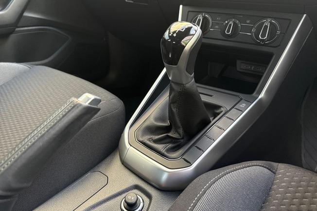 VOLKSWAGEN Polo Photo 22