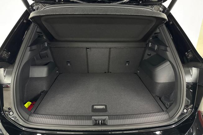 VOLKSWAGEN Tiguan Photo 12