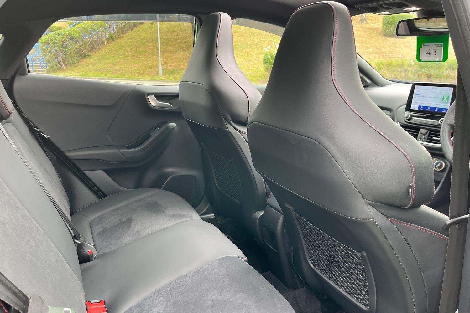Ford Puma Photo 37