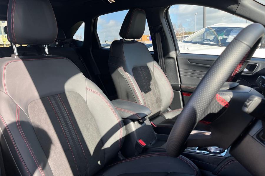 Ford KUGA Photo autoimg-0131a72834d5f3b20e4484585d5c0dd6f1b858e2.jpg