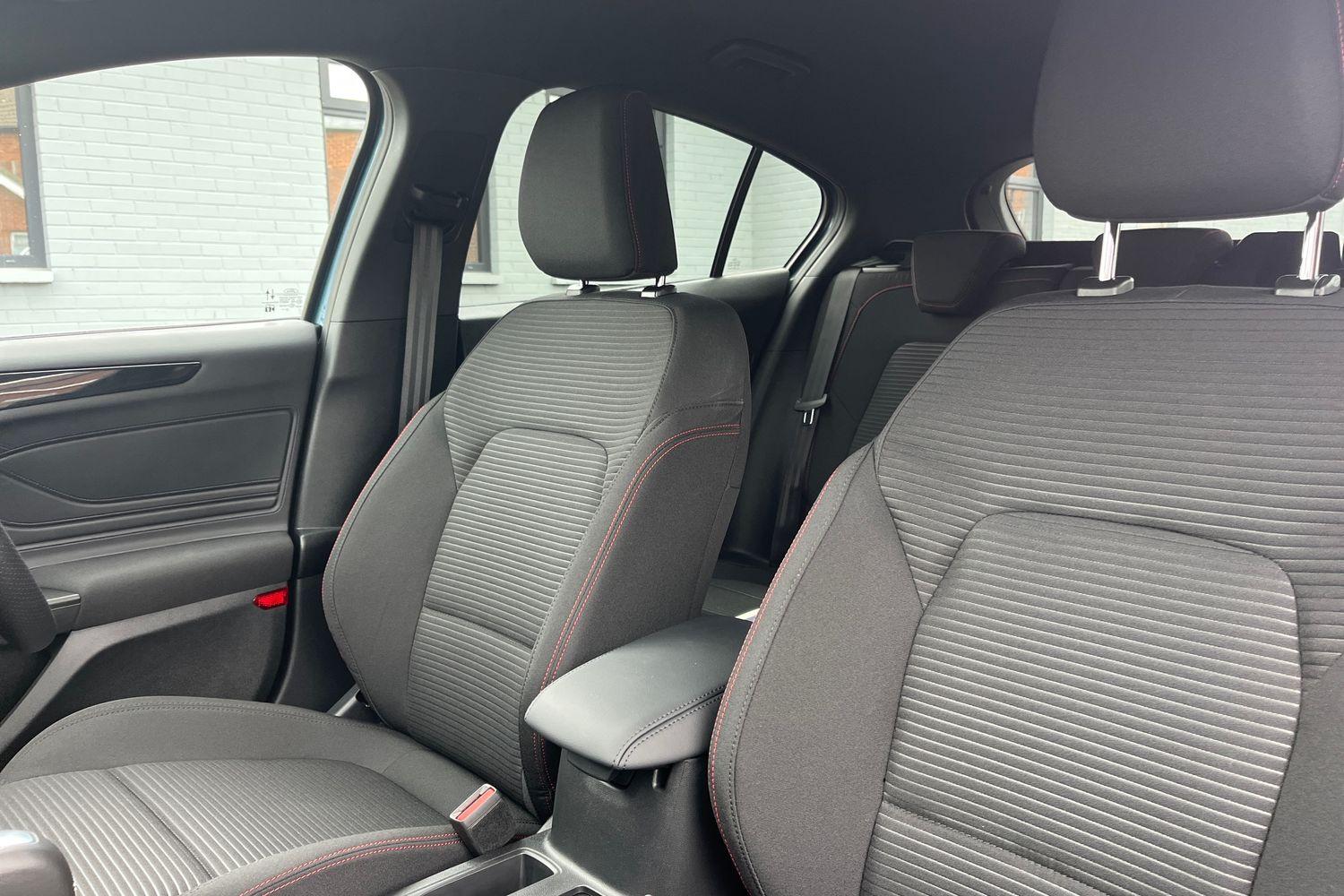 Ford Focus Photo 18