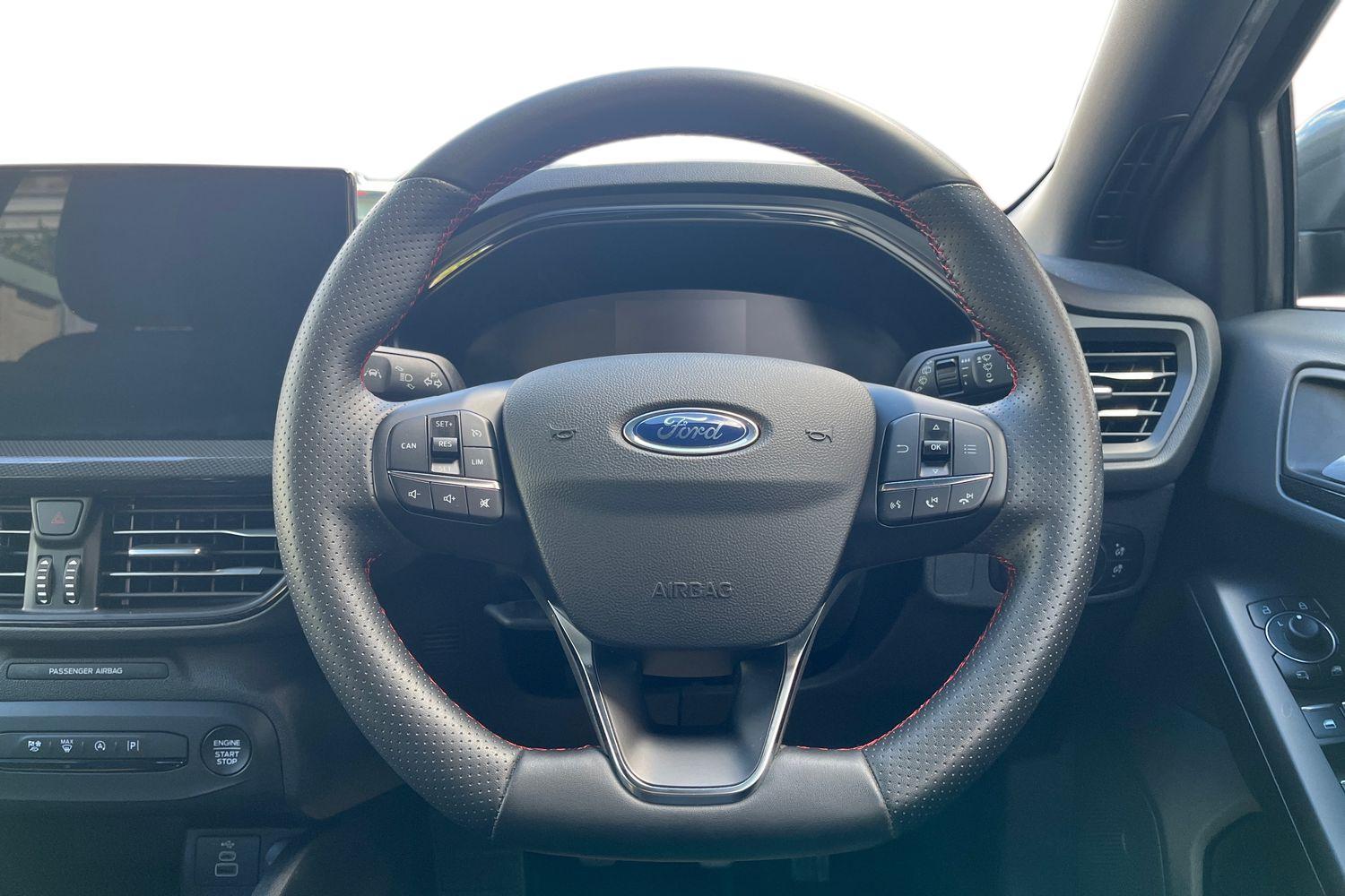 Ford FOCUS Photo 10