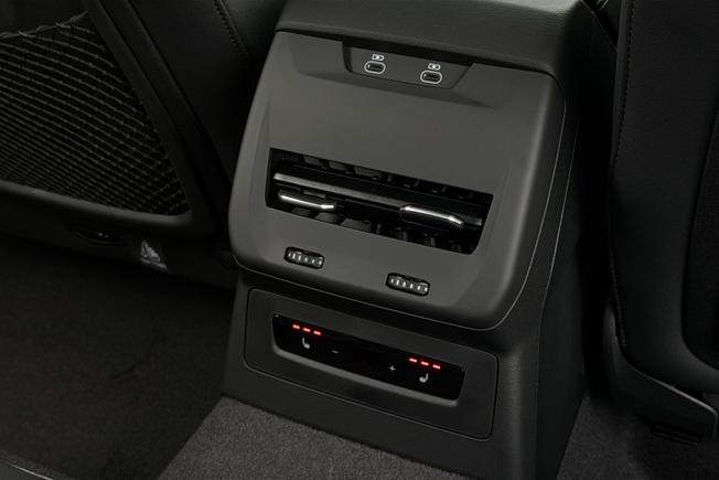 AUDI  A5 Saloon Photo 24