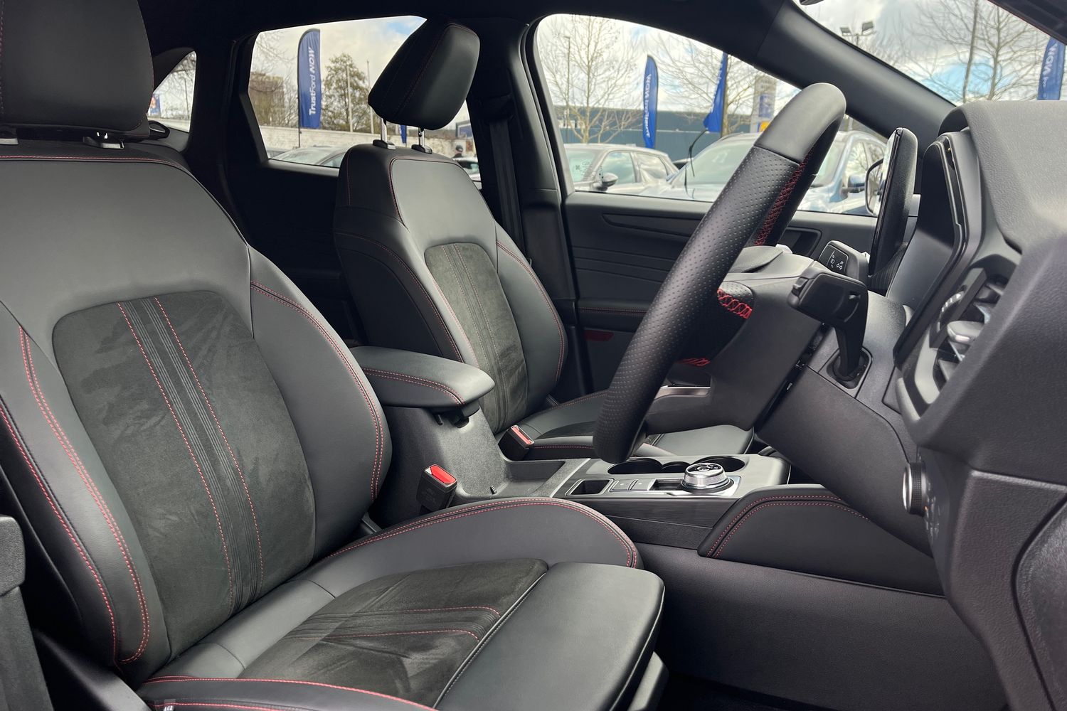 Ford KUGA Photo 16